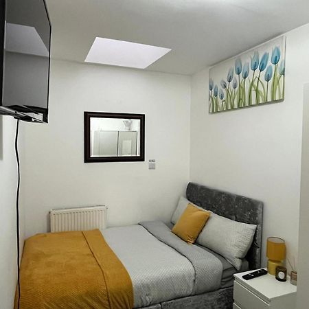 Home Away London Luaran gambar
