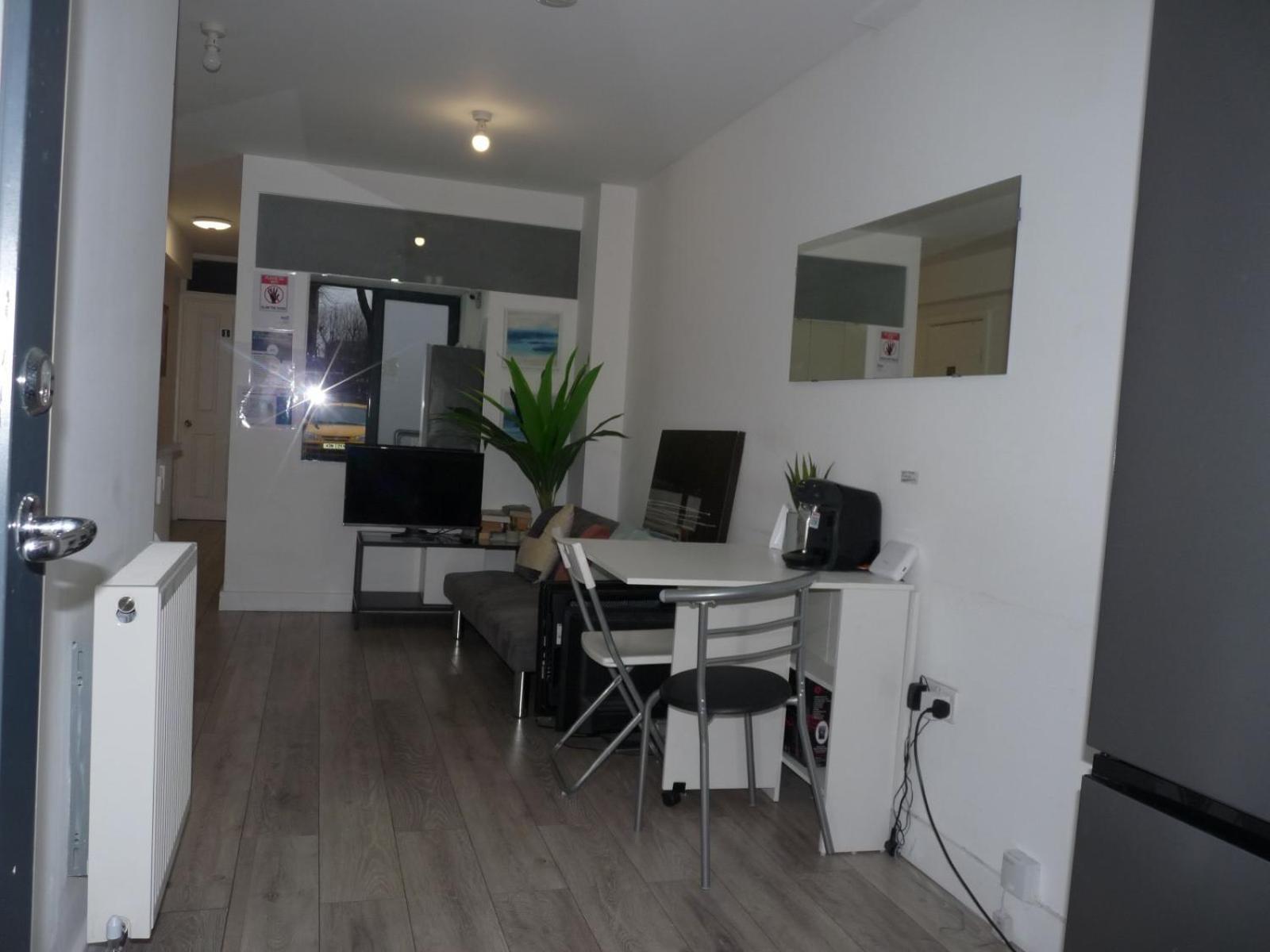 Home Away London Luaran gambar